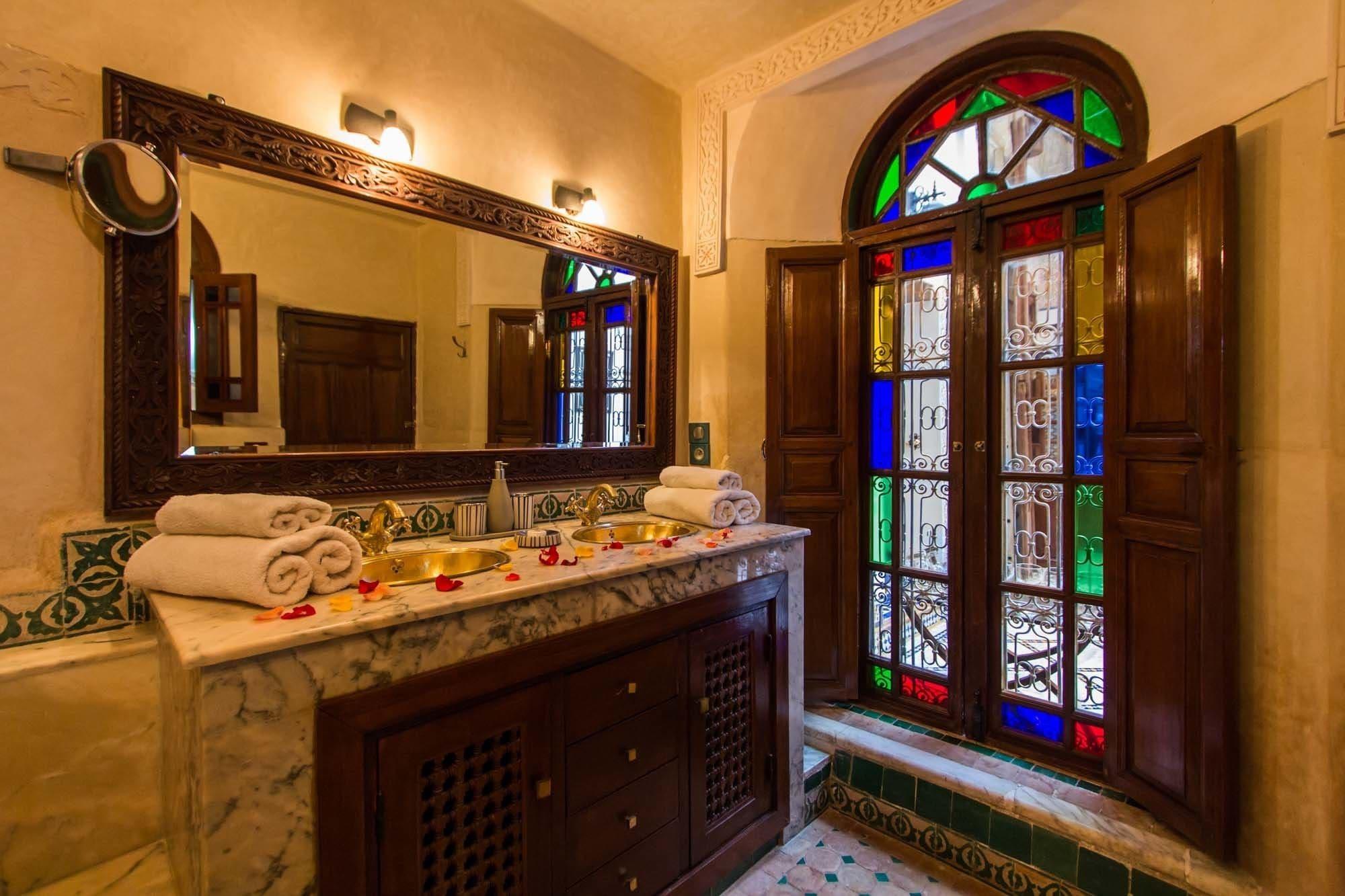 Riad Les Remparts De Fez Bagian luar foto