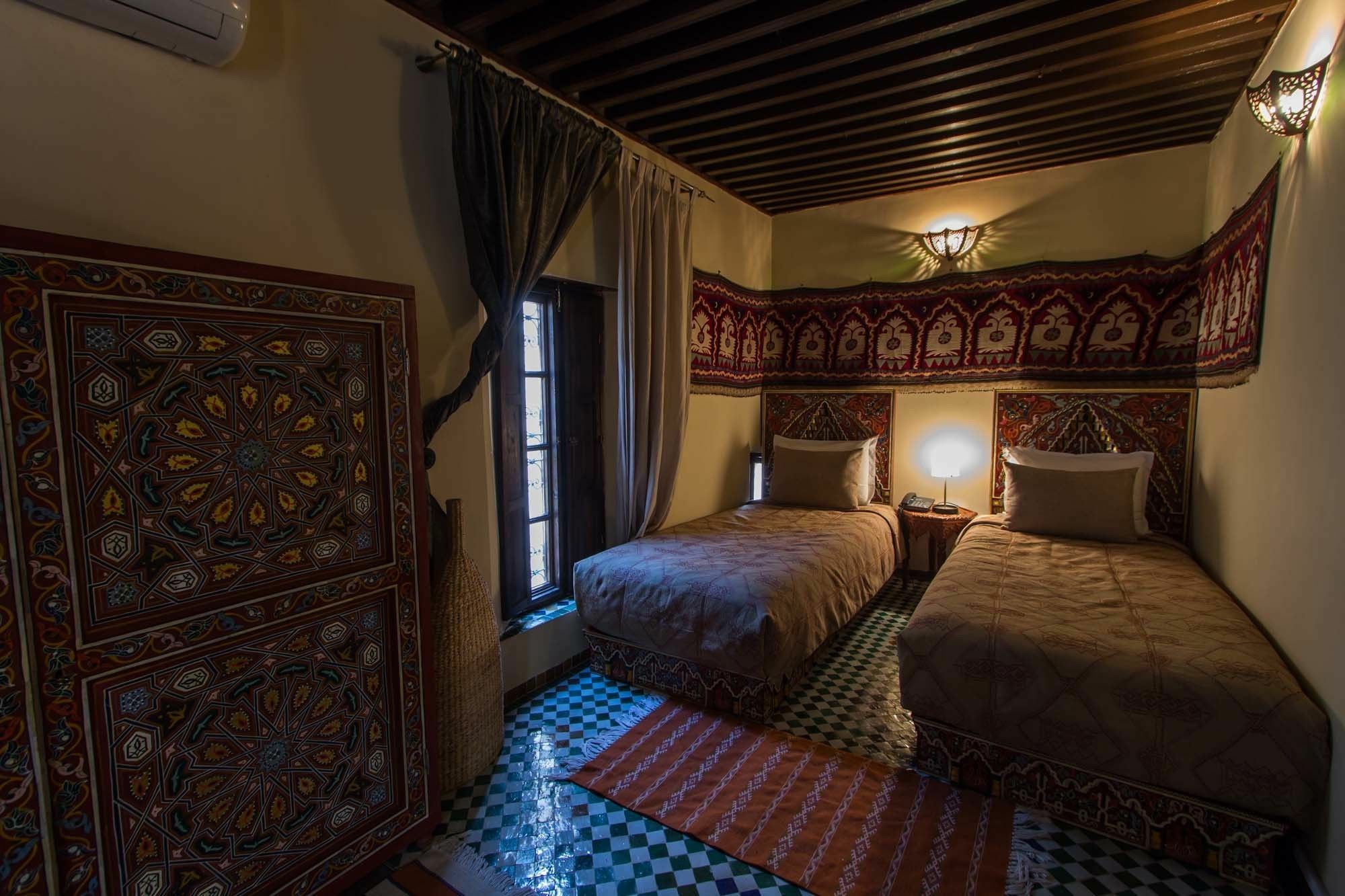Riad Les Remparts De Fez Bagian luar foto
