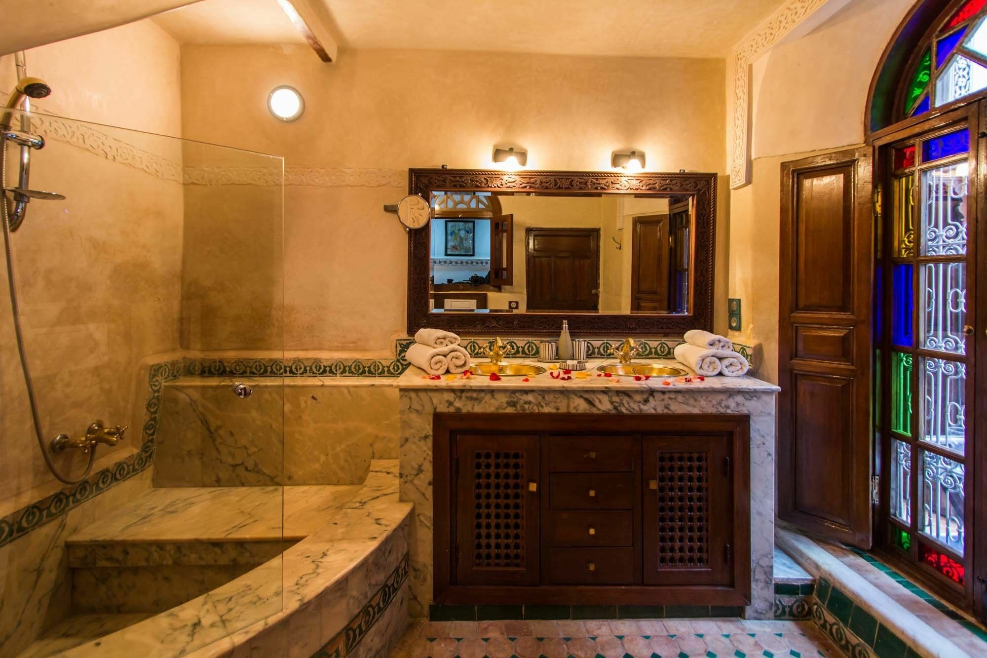 Riad Les Remparts De Fez Bagian luar foto