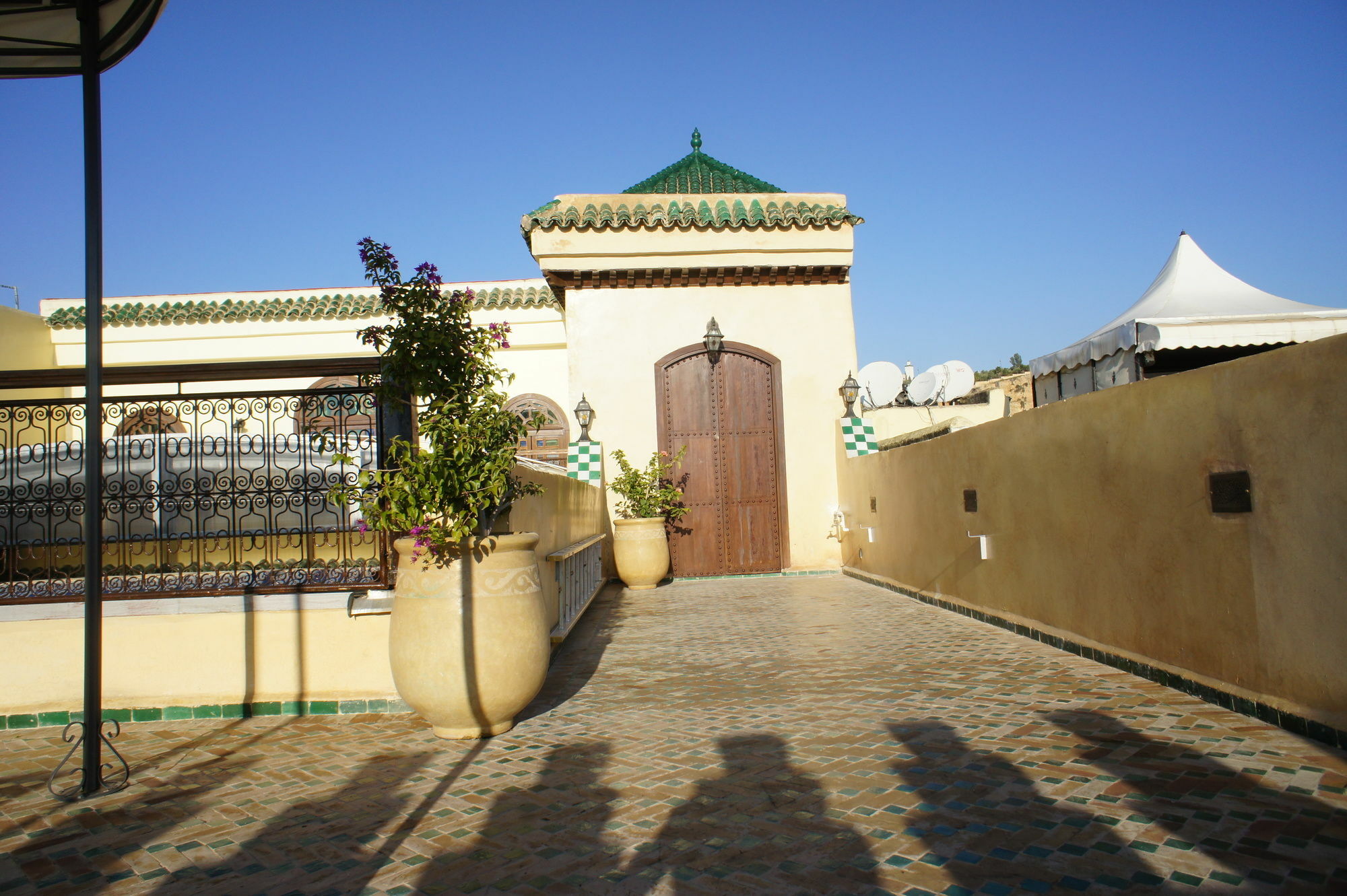 Riad Les Remparts De Fez Bagian luar foto
